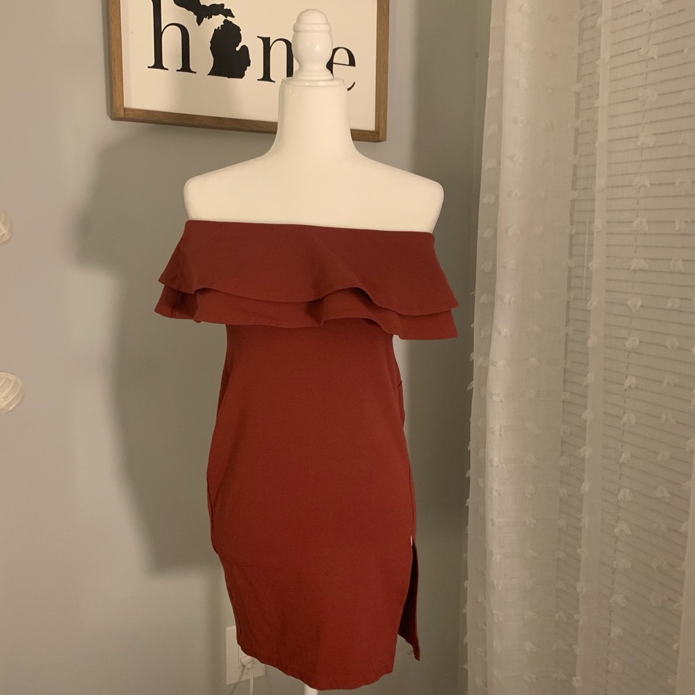 Snap Bodycon strapless dress with thigh slit